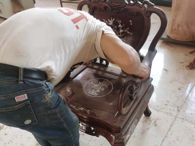 宝山老旧红木家具保养技巧